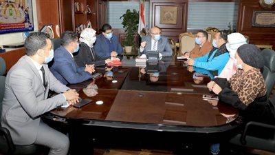 مجموعات عمل البرنامج الرئاسي تتابع  تطوير 66 قرية ببني سويف