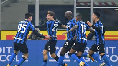 إنتر ميلان يفوز على يوفنتوس بثنائية نظيفة