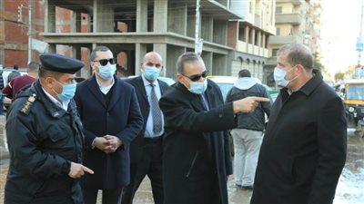 محافظ كفر الشيخ يتفقد الأحياء  لمتابعة كسح مياه الأمطار