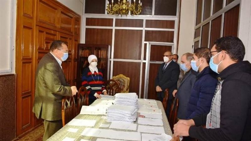 محافظ الشرقية يتابع