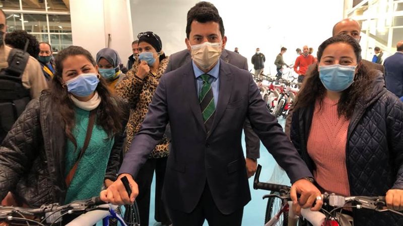 وزير الشباب والرياضة