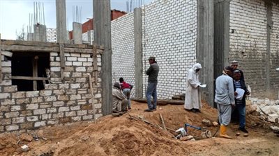 حملات مكبرة لإيقاف أعمال البناء المخالف بأحياء الثغر