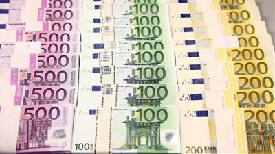 دراسة: منطقة اليورو ستواجه موجة ركود ثانية على خلفية تعزيز مكافحة كورونا