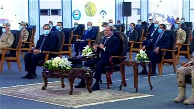 الرئيس السيسي: نعمل بتوازن في جميع القطاعات.. والتعليم حاز على قدر كبير من الاهتمام