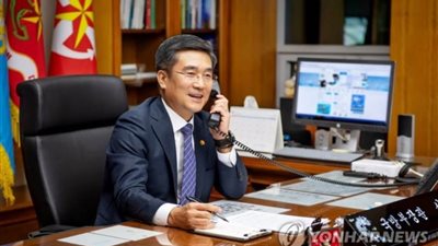 وزيرا دفاع كوريا الجنوبية والولايات المتحدة يبحثان هاتفيا تعزيز التعاون المشترك