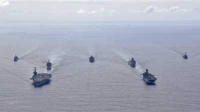 مجموعة حاملة طائرات أمريكية تدخل بحر الصين الجنوبي وسط توتر بسبب تايوان