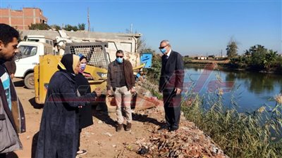 محافظ القليوبية يتفقد الحملة الميكانيكية بالقناطر الخيرية 