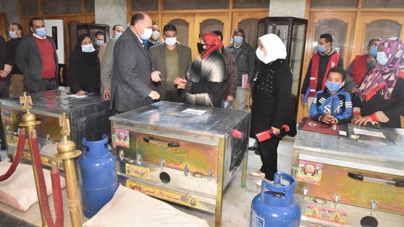 محافظ أسيوط يواصل