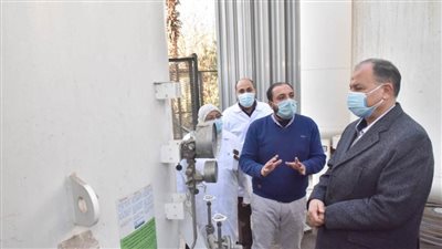 محافظ أسيوط يتفقد سير العمل بمستشفى الصدر ويطمئن على شبكات الأكسجين