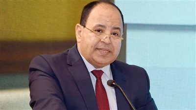 وزير المالية أمام 