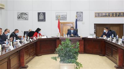 مناقشة مشروع تعديل شركات السياحة