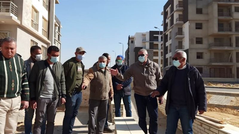 مسؤولو الإسكان يتفقدون