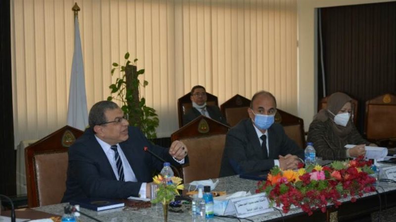 رئيس جامعة الزقازيق