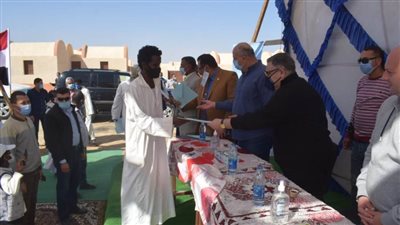 محافظ البحر الأحمر يفتتح سلسلة مشروعات تنموية بسفاجا وحلايب