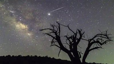 ظواهر فلكية في السماء مساء اليوم.. تعرف عليها