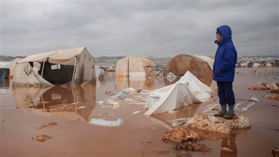 أبرياء يحاصرهم الموت .. صور