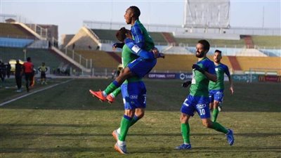 مروان حمدي وفوافي يقودان هجوم المقاصة أمام الزمالك 
