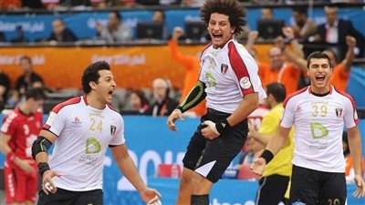 النشرة الرياضية اليوم في مصر.. تعادل الأهلي وبيراميدز وتحذيرات كومان وطموحات باتشيكو