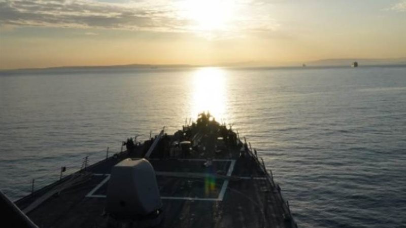 مدمرة أمريكية