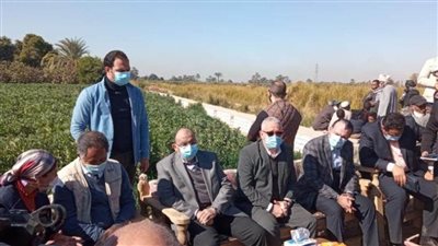 7 صور تبرز زيارة وزير التنمية المحلية للأقصر