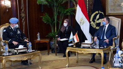 وزير الداخلية يستقبل المستشار الشرطي بإدارة عمليات حفظ السلام بالأمم المتحدة