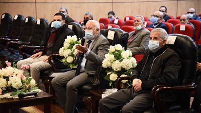 محافظ بورسعيد يتابع الموقف التنفيذى لإنشاء وتطوير ١١ محطة غاز طبيعى