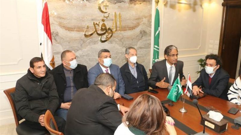 جانب من اجتماع حزب