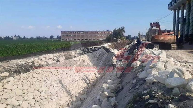 تبطين الترع