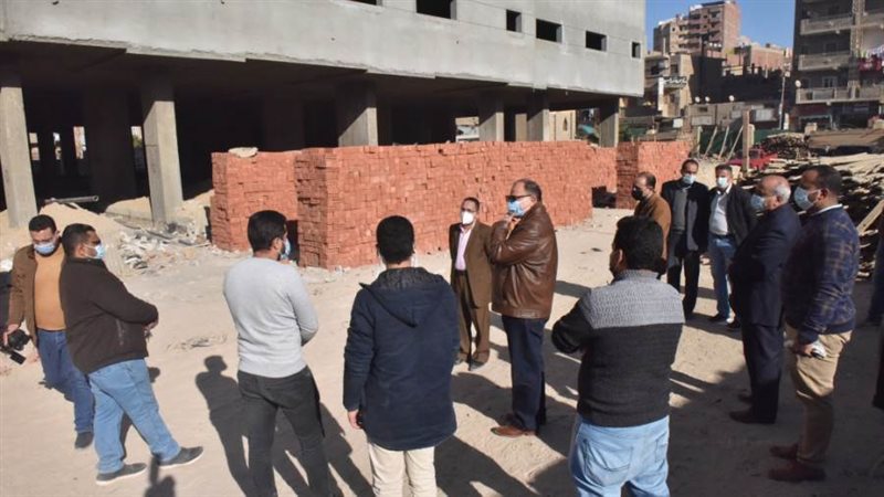 محافظ أسيوط يتفقد