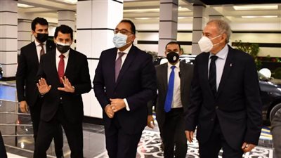 شهادة تقدير وميدالية للحكومة المصرية على تنظيم البطولة