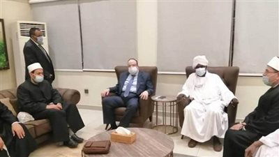 وفد من الأئمة والدعاة يزور مجمع النور الإسلامي بالسودان