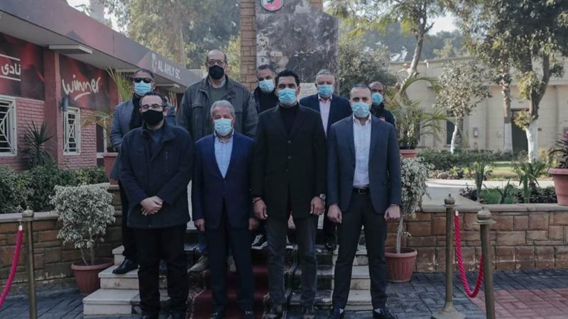 إدارة الأهلي تحيي