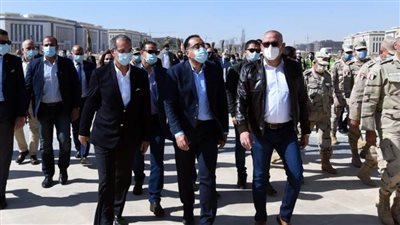 رئيس الوزراء في جولة بالعاصمة الإدارية الجديدة لمتابعة موقف تنفيذ المشروعات