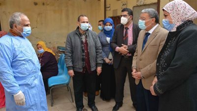  محافظ المنيا يهنئ الفريق الطبي بمستشفى الرمد لنجاح أول زراعة قرنية كاملة 