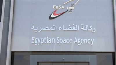 رئيس وكالة الفضاء المصرية يبحث إمكانية دخول الصناعة المصرية صناعة الفضاء