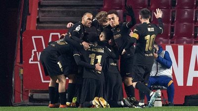بعد مباراة مثيرة..برشلونة يسقط غرناطة ويتأهل لنصف نهائي كأس الملك