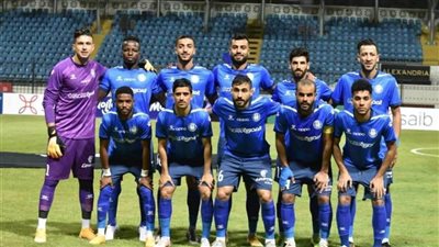 محاضرة فيديو لأحمد سامي مع لاعبي سموحة في رحلة استكشاف إنبي