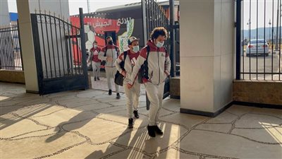 وصول لاعبي طلائع الجيش لاستاد الدفاع الجوي استعدادًا لمواجهة بيراميدز