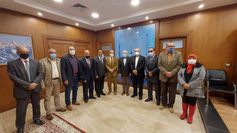 محافظ بورسعيد خلال