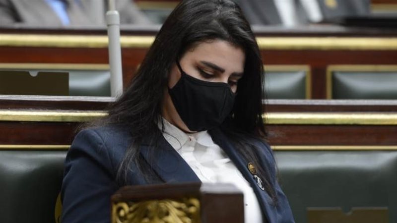 الدكتورة سمر سالم