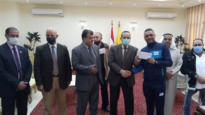 محافظ شمال سيناء يدعم فريق كرة القدم للصم لمواصلة طريقه فى الدوري الممتاز