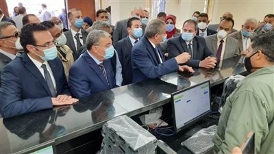 وزير التموين ومحافظ المنيا يفتتحان 3 مراكز متطورة لخدمات المواطنين