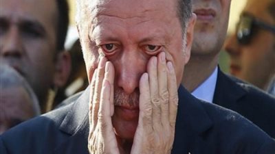 صفعة يونانية جديدة على وجه 