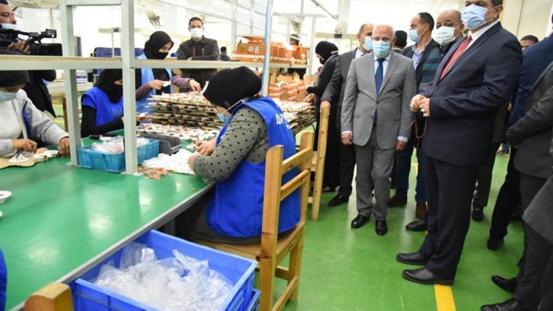 خلال تفقد مصنع افينا