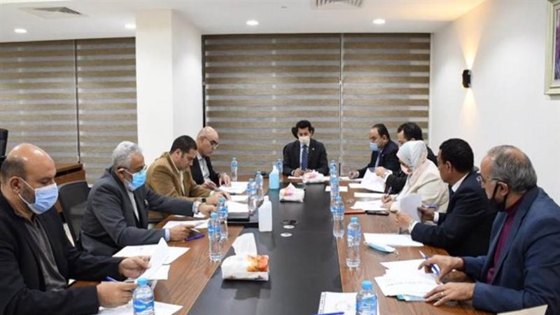 وزير الشباب والرياضة