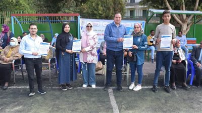 التربية النوعية بسوهاج تختتم معسكرها التدريبي الرياضي الأول وتكرم المشاركين