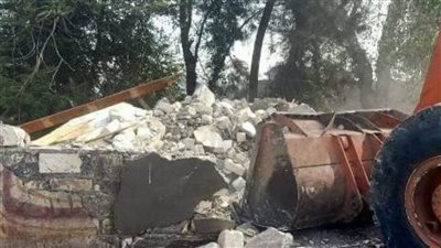 إزالة 10 حالات تعدٍ علي الأراضي الزراعية بالشرقية