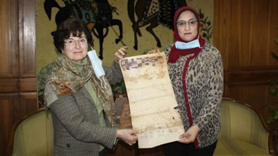  أسرة الشيخ نوفل عبدالجواد تهدى مقتنياته لدار الكتب 