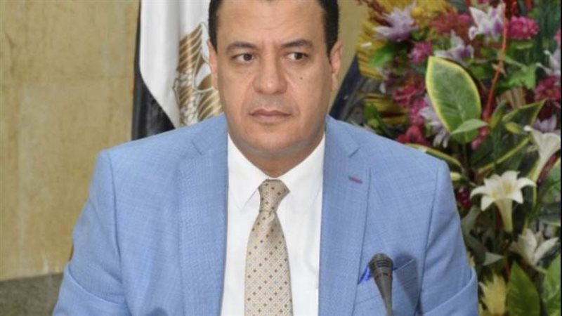 الدكتور شحاتة غريب