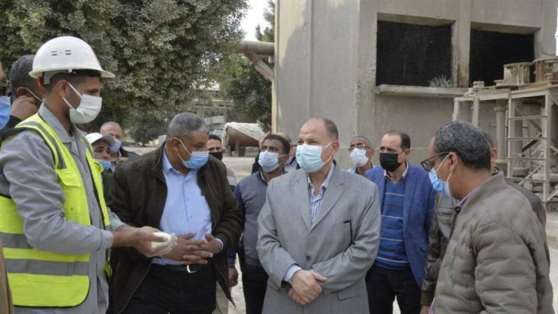 محافظ أسيوط يتفقد